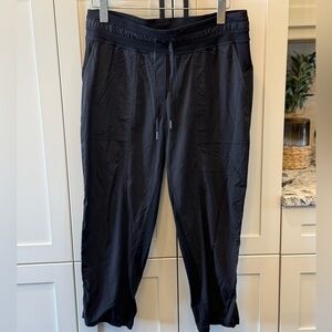 Lululemon Dance Studio Mid-Rise Crop 25"